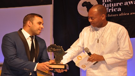 R-L: Dr. Yinka Adedeji, Divisional Head, E-Banking, UBA Plc presenting an Award to Samir Ibrahim, Co-Founder of SunCulture, Kenya, winner “the Future Africa Awards Prize in Agriculture,” at the Future Awards ceremony in Lagos recently